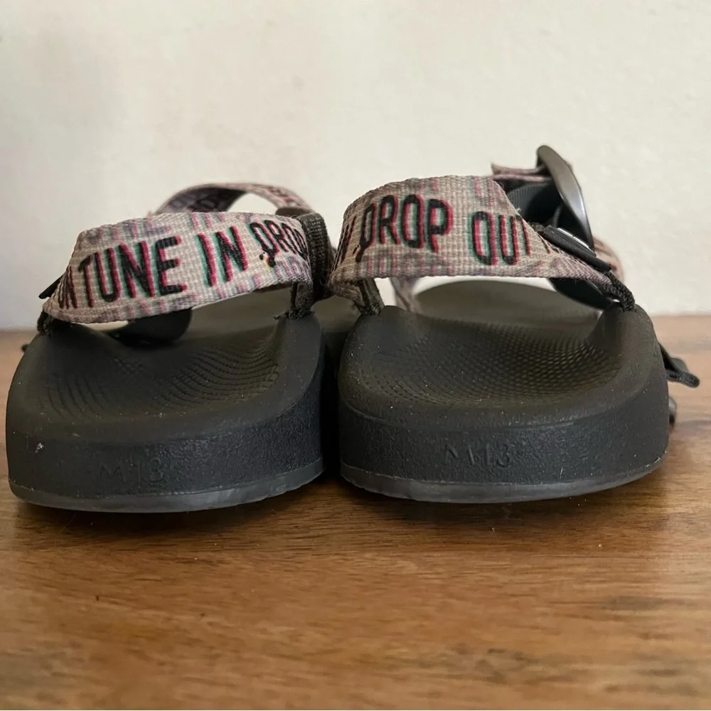 Chaco Cloud Woodstock Sandals Dove Guitar Logo White Black Men's Size 13